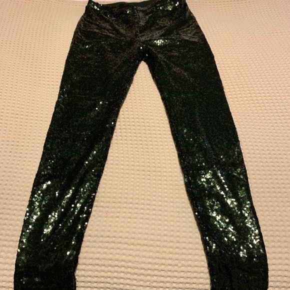 Gianni Bini Pants - 💚 sequin leggings!